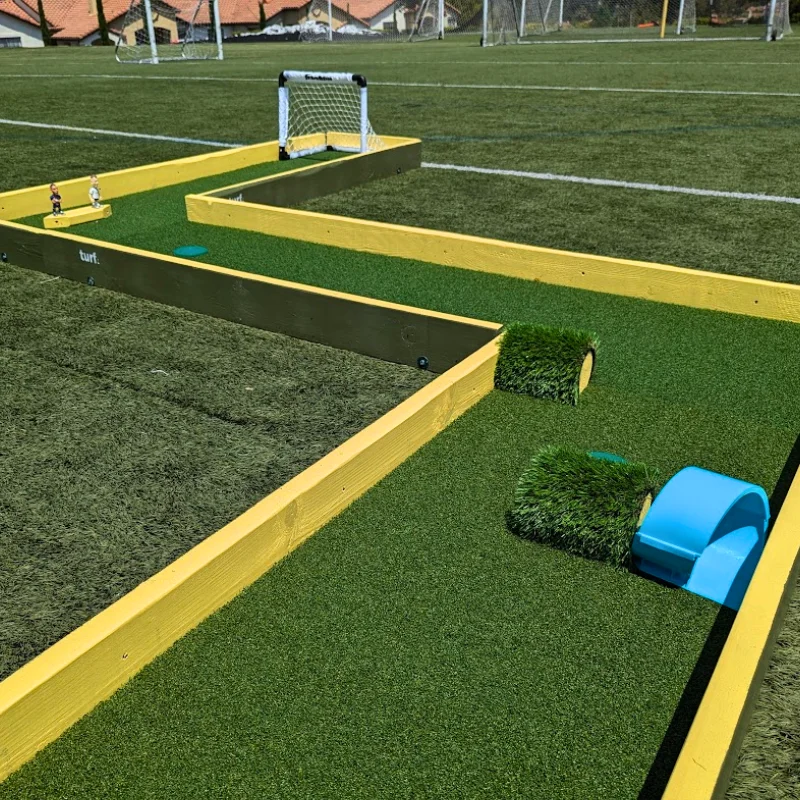3-Hole Mini Golf Course